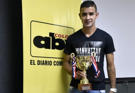 Derlis GONZALEZ – best player of Paraguay in 2015!