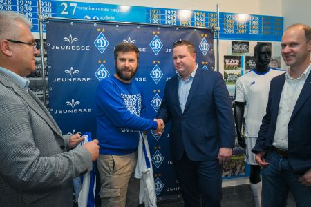 FC Dynamo Kyiv sign cooperation agreement with Jeunesse Global