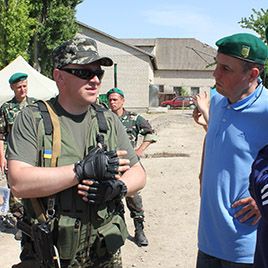 “True heroes do military service here!”, - Dynamo pro veterans meet frontier guards in Kherson region