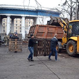 Dynamo Stadium resumes its usual appearance due to Kyivans’ volunteer clean-up