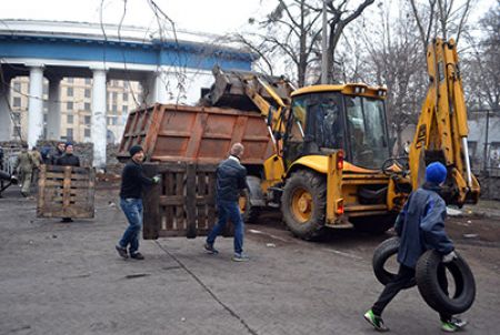 Dynamo Stadium resumes its usual appearance due to Kyivans’ volunteer clean-up