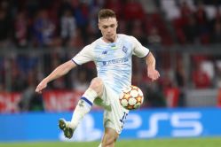 Viktor Tsyhankov approaches Artem Milevskyi in Dynamo goalscorers’ ranking