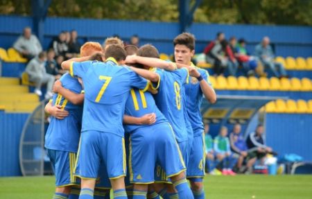 Четверо динамівців з Україною (U-17) знову перемогли Латвію