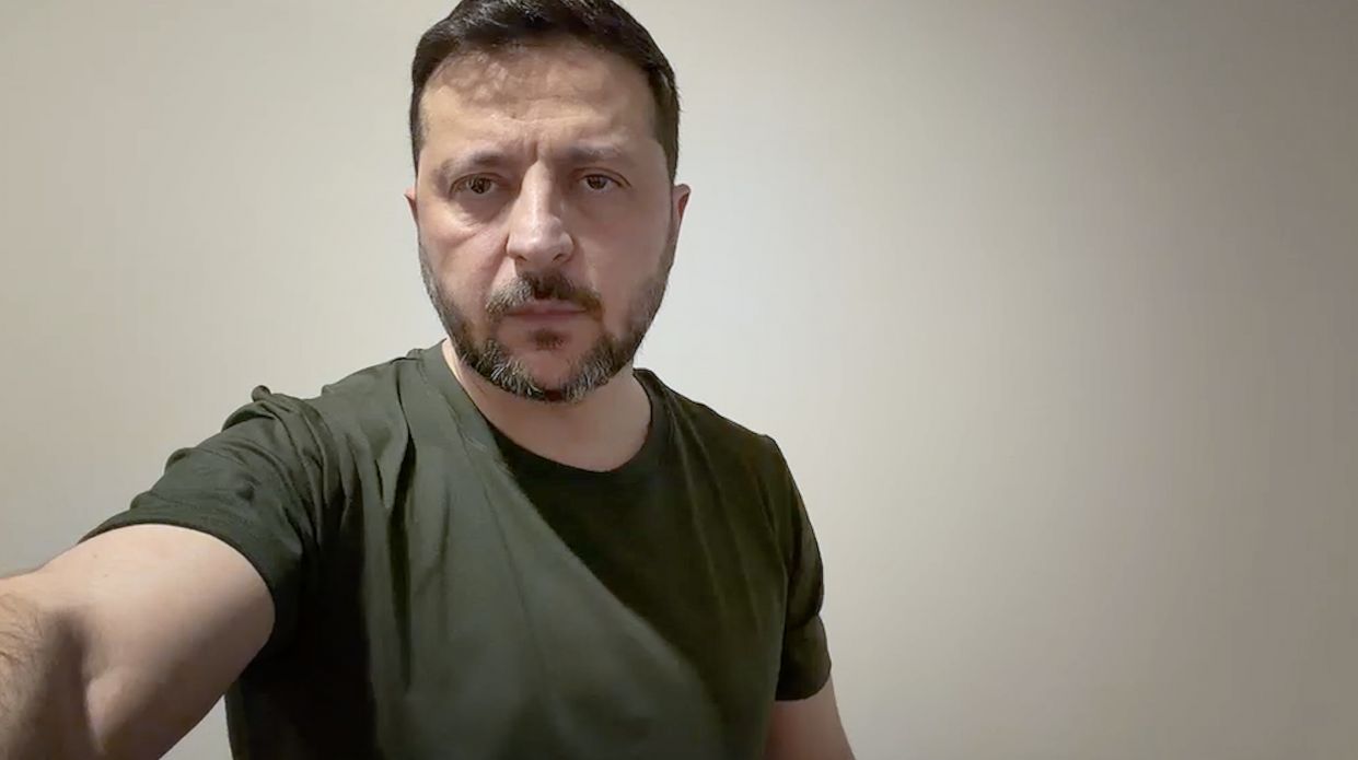 Слідчі Національної поліції та СБУ ведуть зараз розслідування всіх обставин нападу в Києві на звичайних людей — звернення Президента