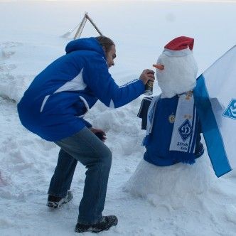 На «Олімпійському» відбувся «Чемпіонат сніговиків»