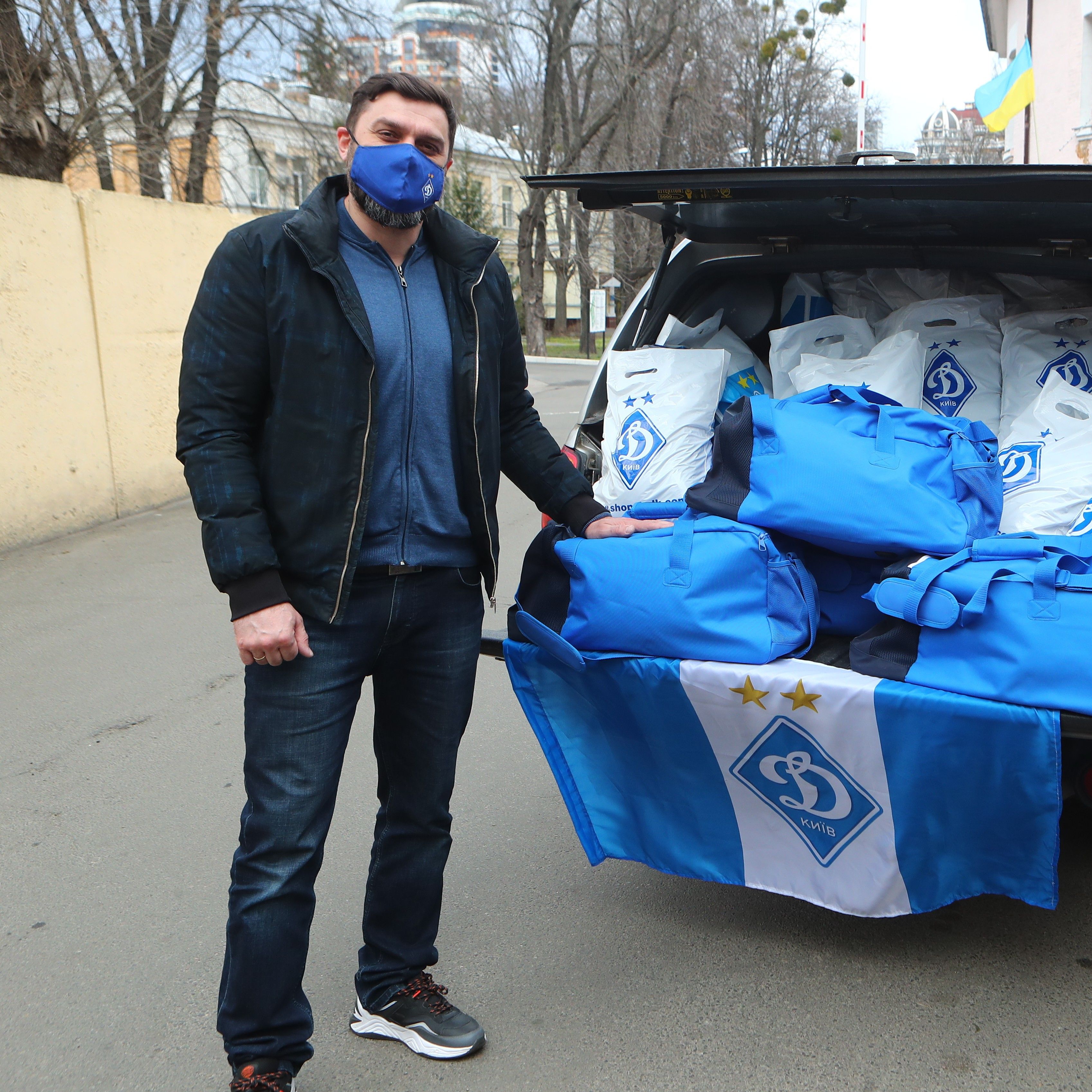 «Динамо» продовжує допомагати пораненим бійцям АТО/ООС у військовому шпиталі