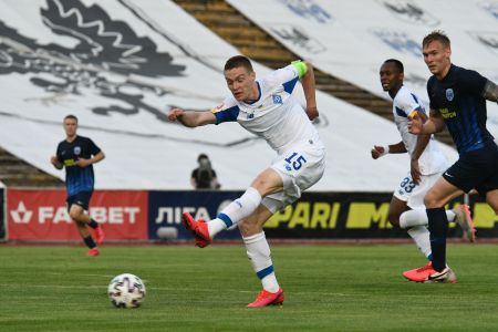 Third brace for Tsyhankov and first against Desna