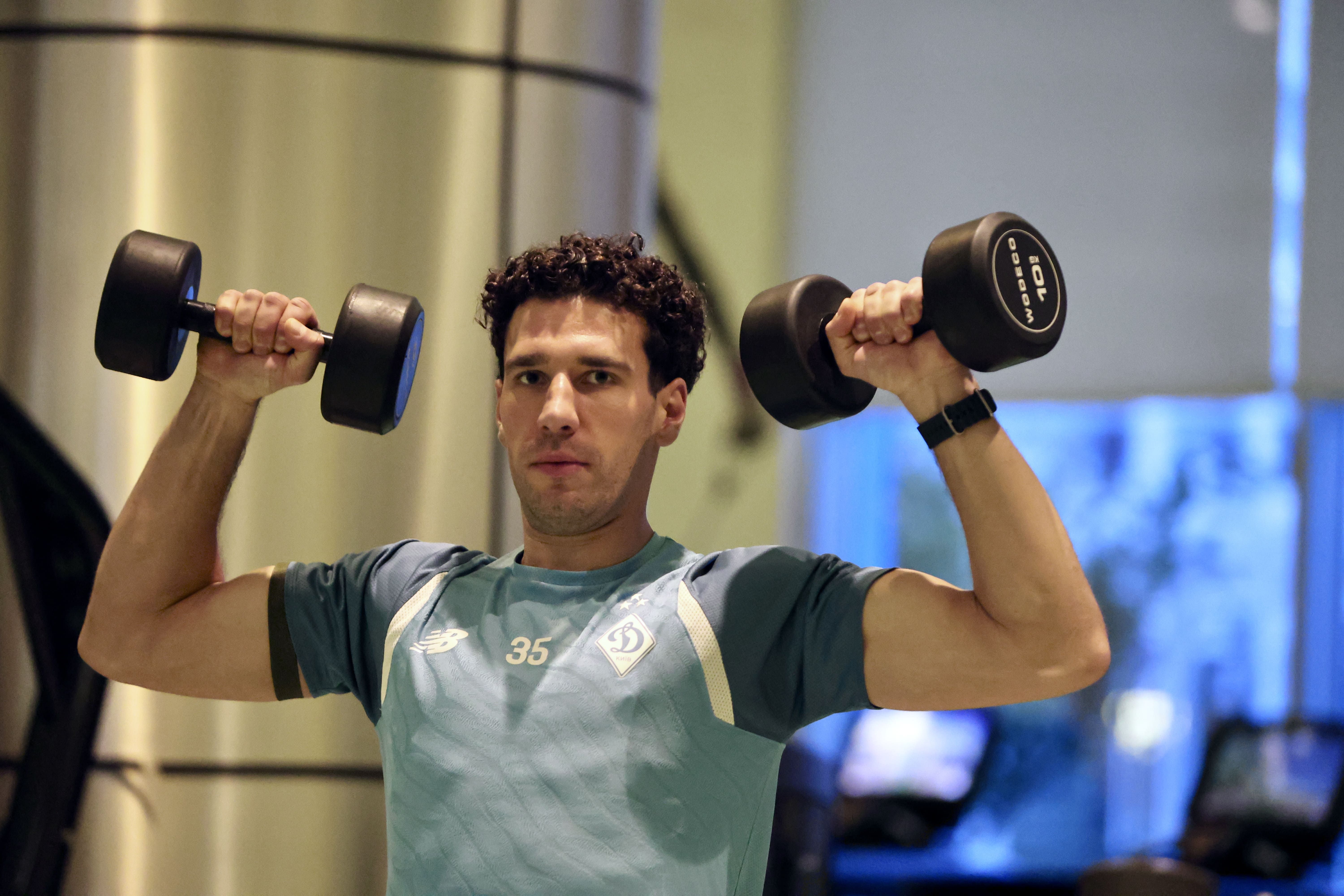 Зимові збори: робота на полі та в залі