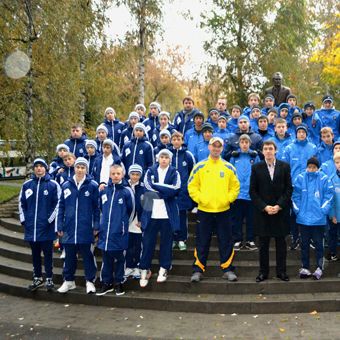 Учасники «Кубка Баннікова-2012» відвідали стадіон Динамо ім. В.В. Лобановського з екскурсією
