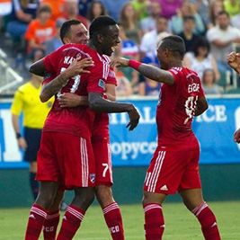 Ескобар узяв участь у розгромі «Кароліни»