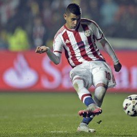 Paraguay with Derlis Gonzalez flattened in Brazil - FC Dynamo Kyiv
