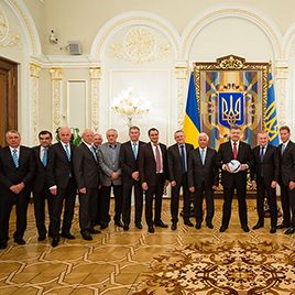 President of Ukraine congratulates FC Dynamo Kyiv on account of 40th anniversary of great European victories!