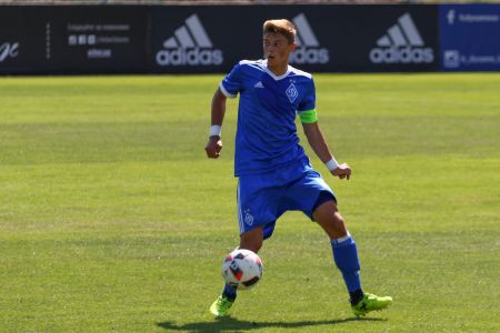 Long-term contract for Vitaliy Mykolenko
