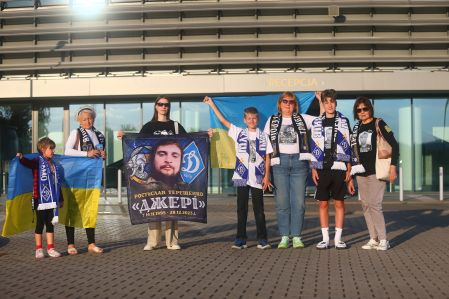 Родини загиблих фанатів відвідали матч «Динамо» з «Пафосом»