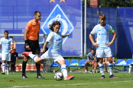 Артем Шулянський: «Живу футболом і сподіваюся якнайшвидше забути про травму»
