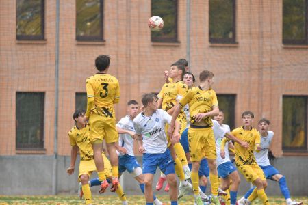 ДЮФЛУ U17/15. Домашні поразки від «Руха»