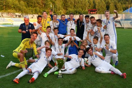Dynamo U-15 win 2016/2017 Youth League!