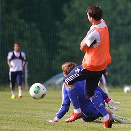 FC Dynamo Kyiv training session … a year ago (VIDEO)