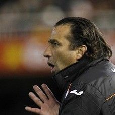 Juan Antonio Pizzi: “We must work a lot to improve our play”