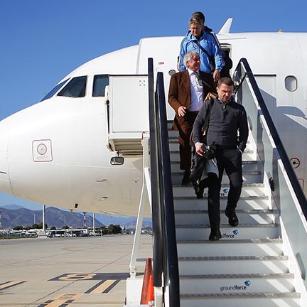 Check out photos of the White-Blues arrival in Pyrenees