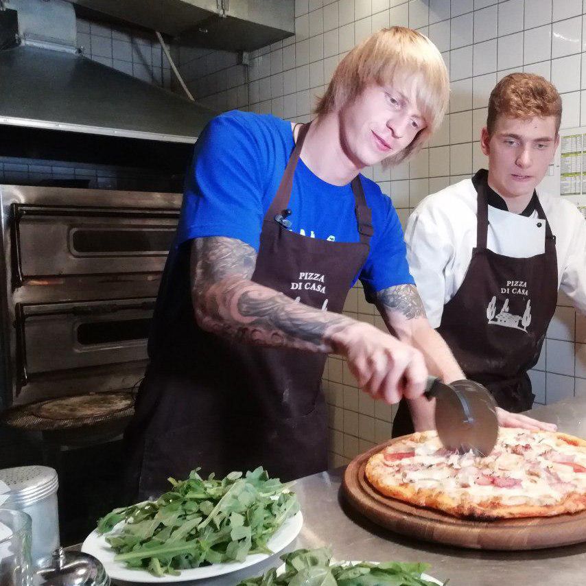 Піца від Артема Шабанова в «Pizza Di Casa» (+ВІДЕО)