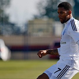 Jeremain LENS: “We play a lot of sparrings to improve mutual understanding”
