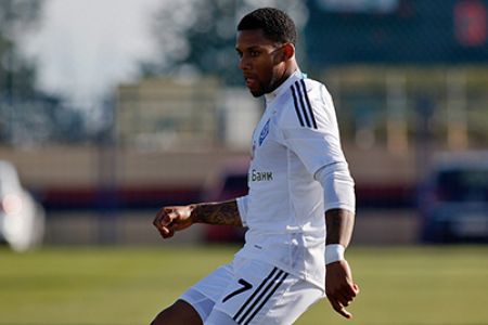 Jeremain LENS: “We play a lot of sparrings to improve mutual understanding”