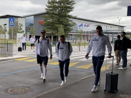 Ukraine with eight Dynamo players arrive in Scotland