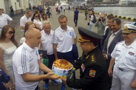 Динамівці привітали моряків із Днем Військово-Морських Сил