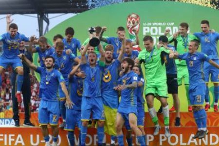 Вітання збірній України (U-20) від Ігоря Суркіса