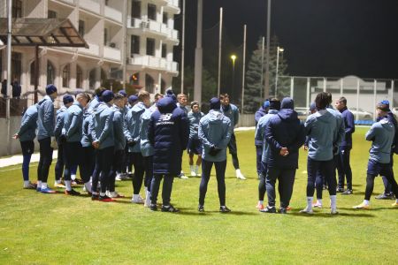 VIDEO: First training session in 2021