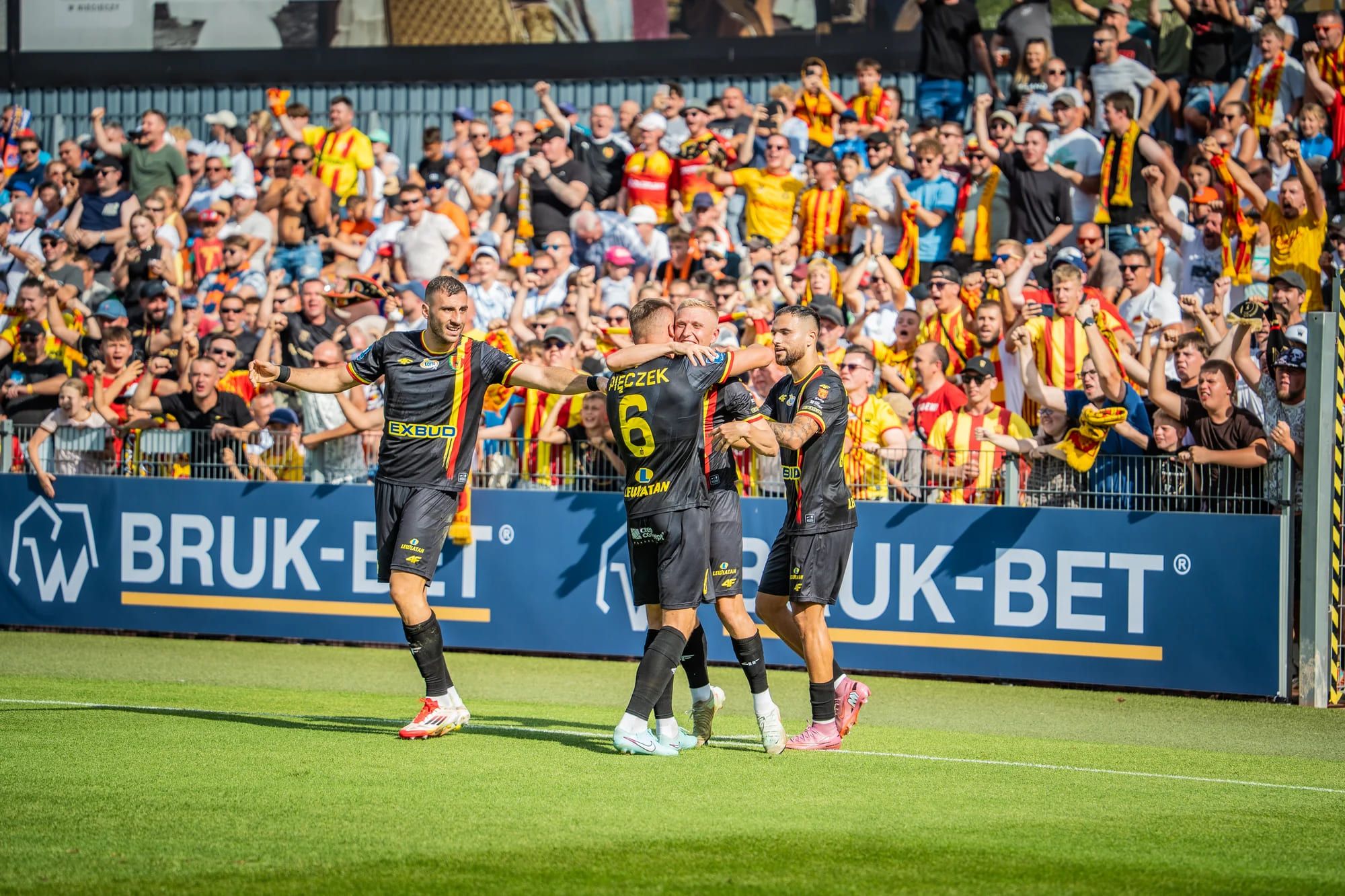 «Корона» (Польща): представляємо суперника