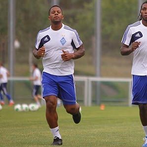 Lens and Mbokani to be presented as Dynamo face Zenit