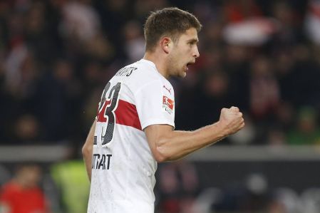 Artem Kravets helps Stuttgart to defeat Eintracht