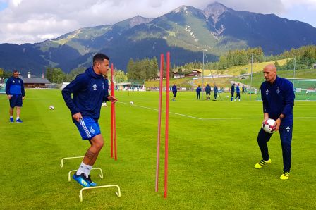 Sidcley’s first training session with Dynamo
