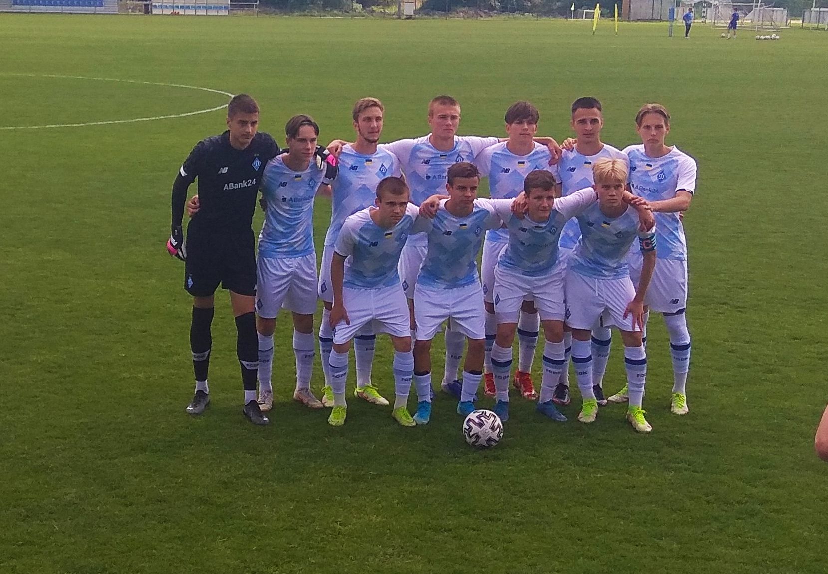 «Динамо» U17 зіграло унічию зі словацьким «Komarno»
