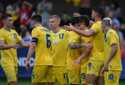 Three Dynamo players perform for Ukraine against Moldova
