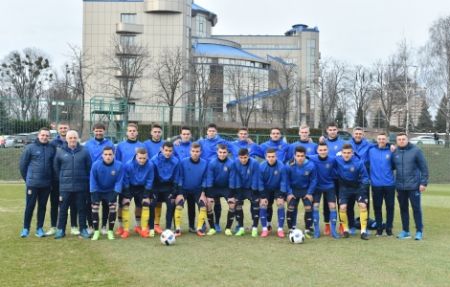 Голи динамівців Миколенка та Русина приносять перемогу збірній України U-19
