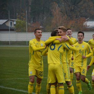 Ukraine U-18 with Dynamo players draw against Denmark