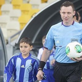 Holovkov – Dynamo vs Olimpik match referee