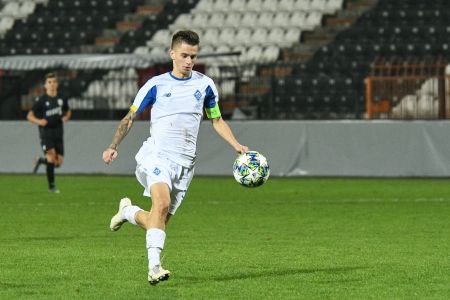 Denys Kuzyk and Yevheniy Isayenko loaned out to Kolos