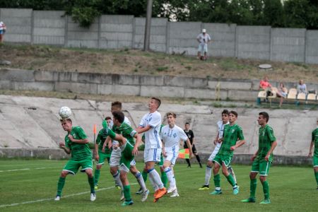 Фінальний турнір ДЮФЛУ. «Динамо» (U-17) поступилося «УФК-Карпати» та побореться за третє місце