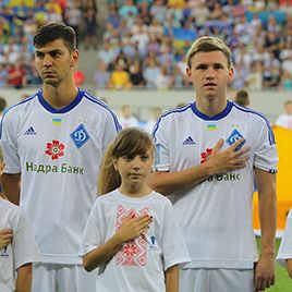 Dynamo are the first team with Ukrainian flag!