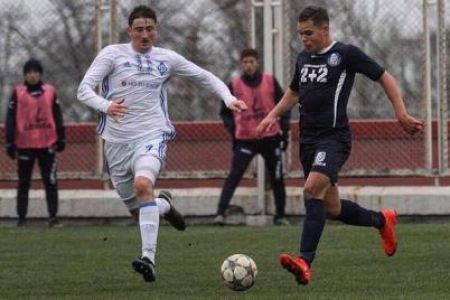 Dynamo sign best U-19 League striker