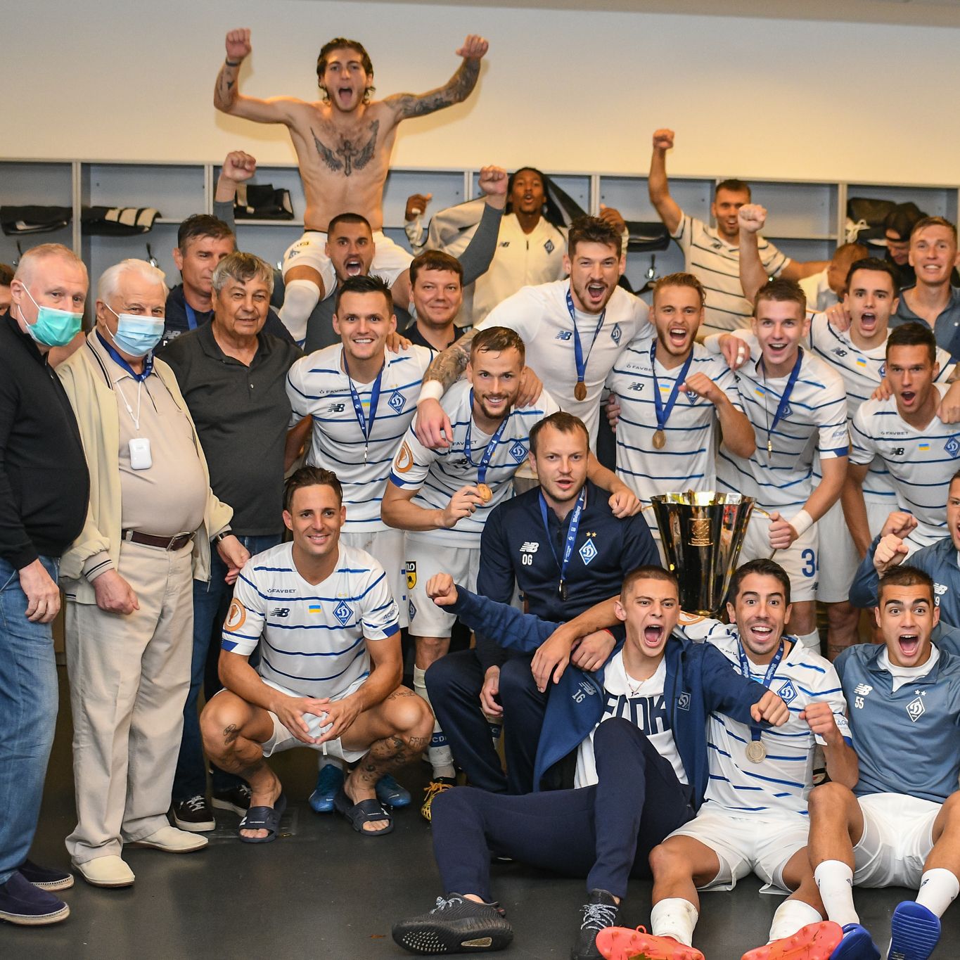 Super Cup victory: emotions from locker-room (VIDEO)