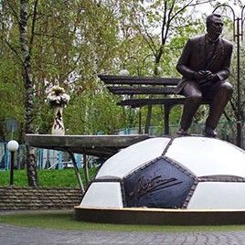 Lobanovskyi memorial to be re-located in one of Kyiv's central streets