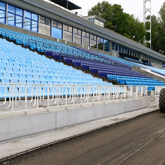 Race tracks and seats dismantled at Dynamo Stadium