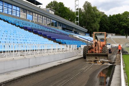 Race tracks and seats dismantled at Dynamo Stadium