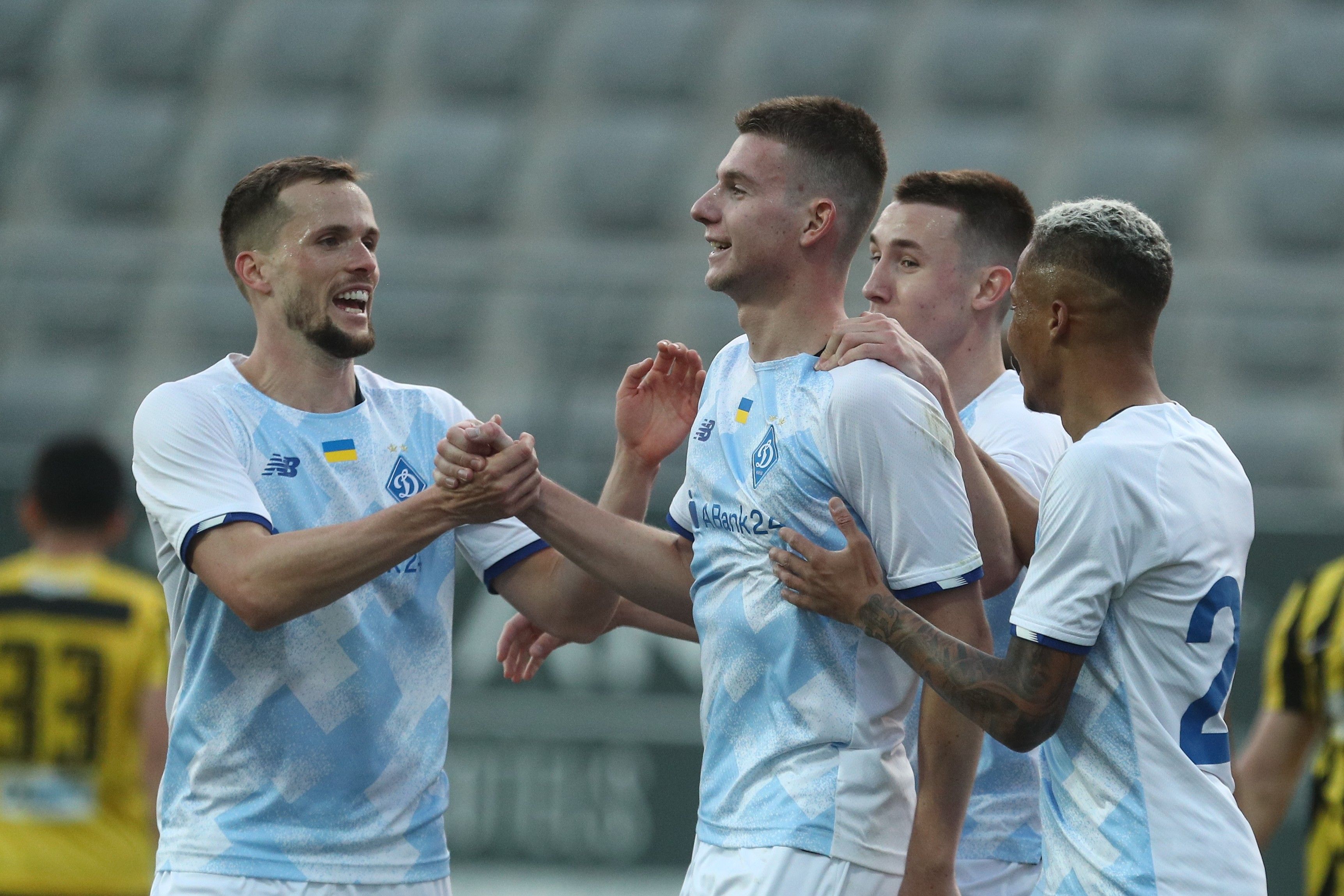 Олександру Сироті - 22. Вітаємо!