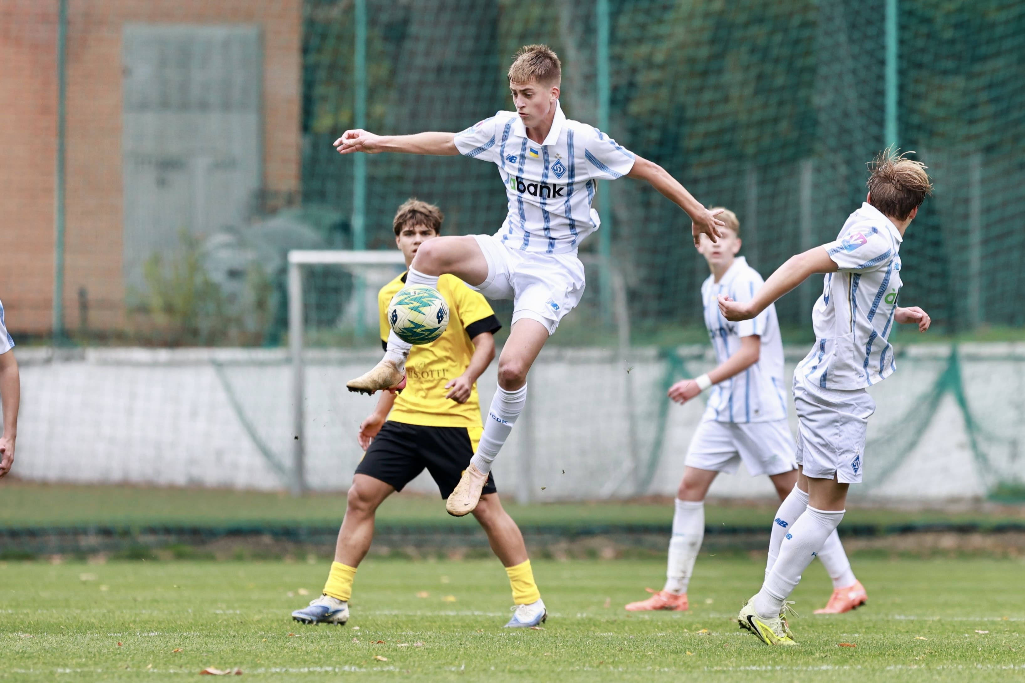 НЛМ. Про ліга U16. Динамівці поступилися у домашньому матчі АФ «Рух»